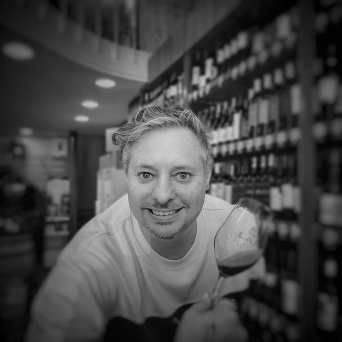 Por Damian Casas, sommelier